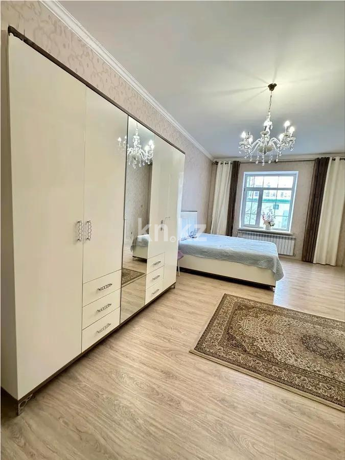Продажа 3-комнатной квартиры, 145.8 м² в Астане - фото 2