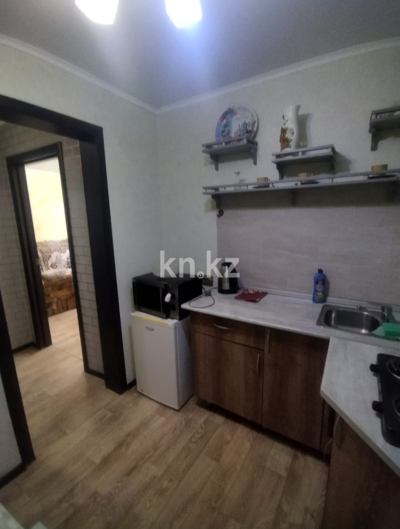 Аренда 2-комнатной квартиры посуточно, 40 м², ул. Дюсембекова, дом  3 в Караганде - фото 10