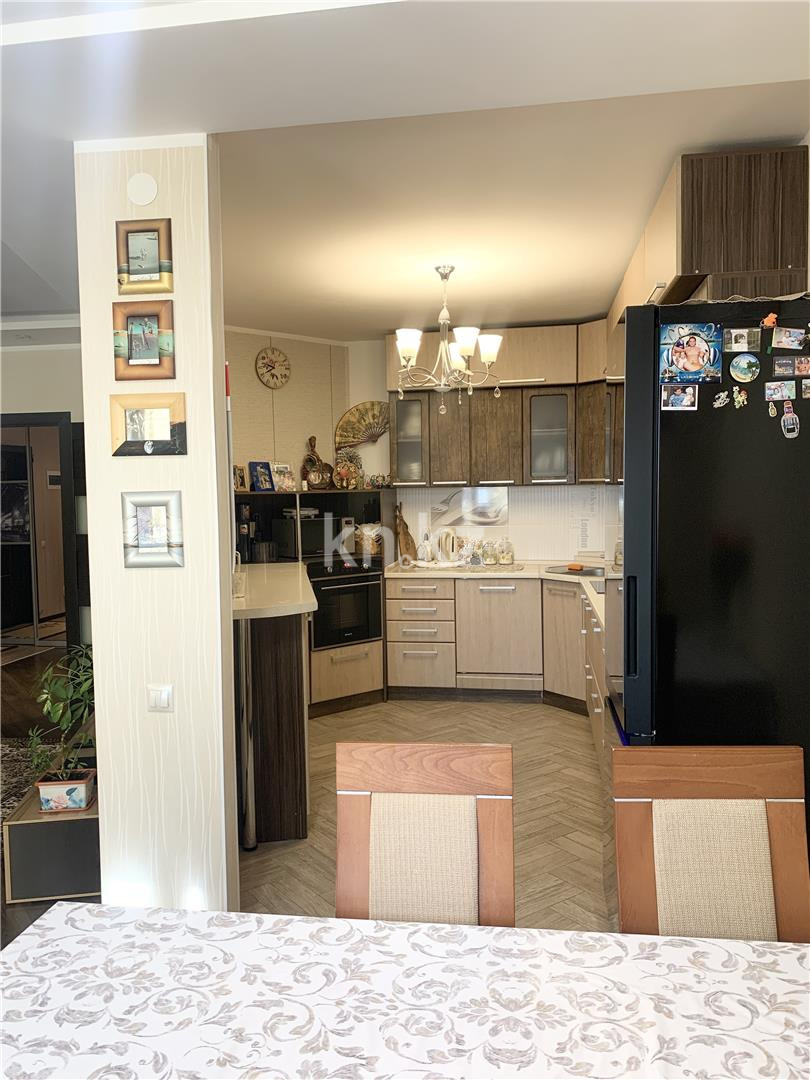 Продажа 3-комнатной квартиры, 90 м² в Караганде - фото 8