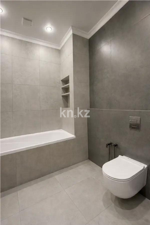 Продажа 4-комнатной квартиры, 102.9 м², пр. Абая, дом  160 в Алматы - фото 6