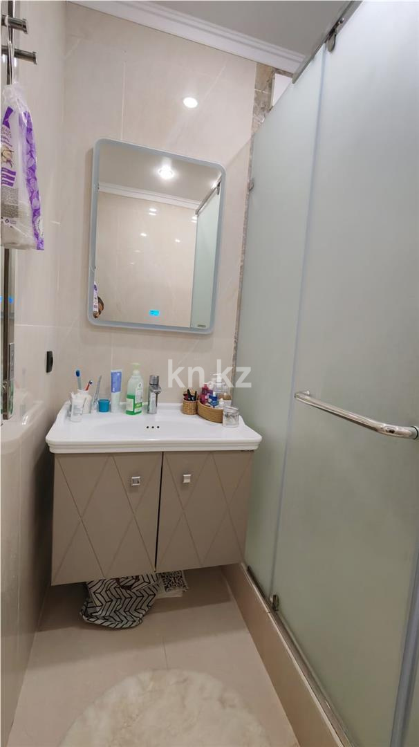 Продажа 4-комнатной квартиры, 115 м², ул. Букетова в Караганде - фото 24