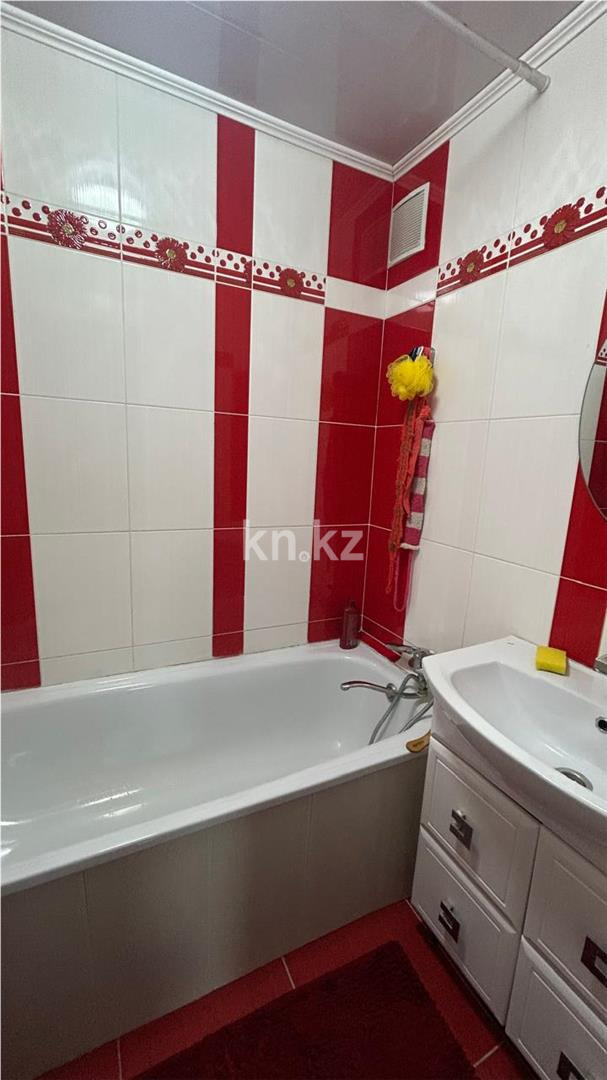 Продажа 2-комнатной квартиры, 52 м², мкр-н Мамраева (Восток-5) в Караганде - фото 6