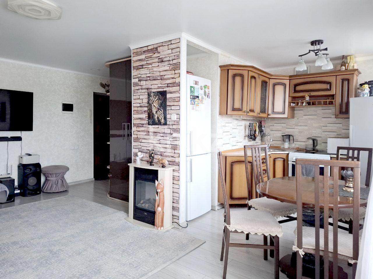 Продажа 2-комнатной квартиры, 43 м², ул. Потанина, дом  13 в Усть-Каменогорске - фото 4