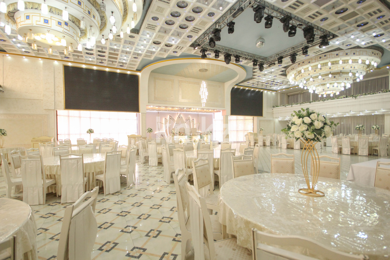 Продажа , 3000 м², пр. Дулати в Алматы - фото 3