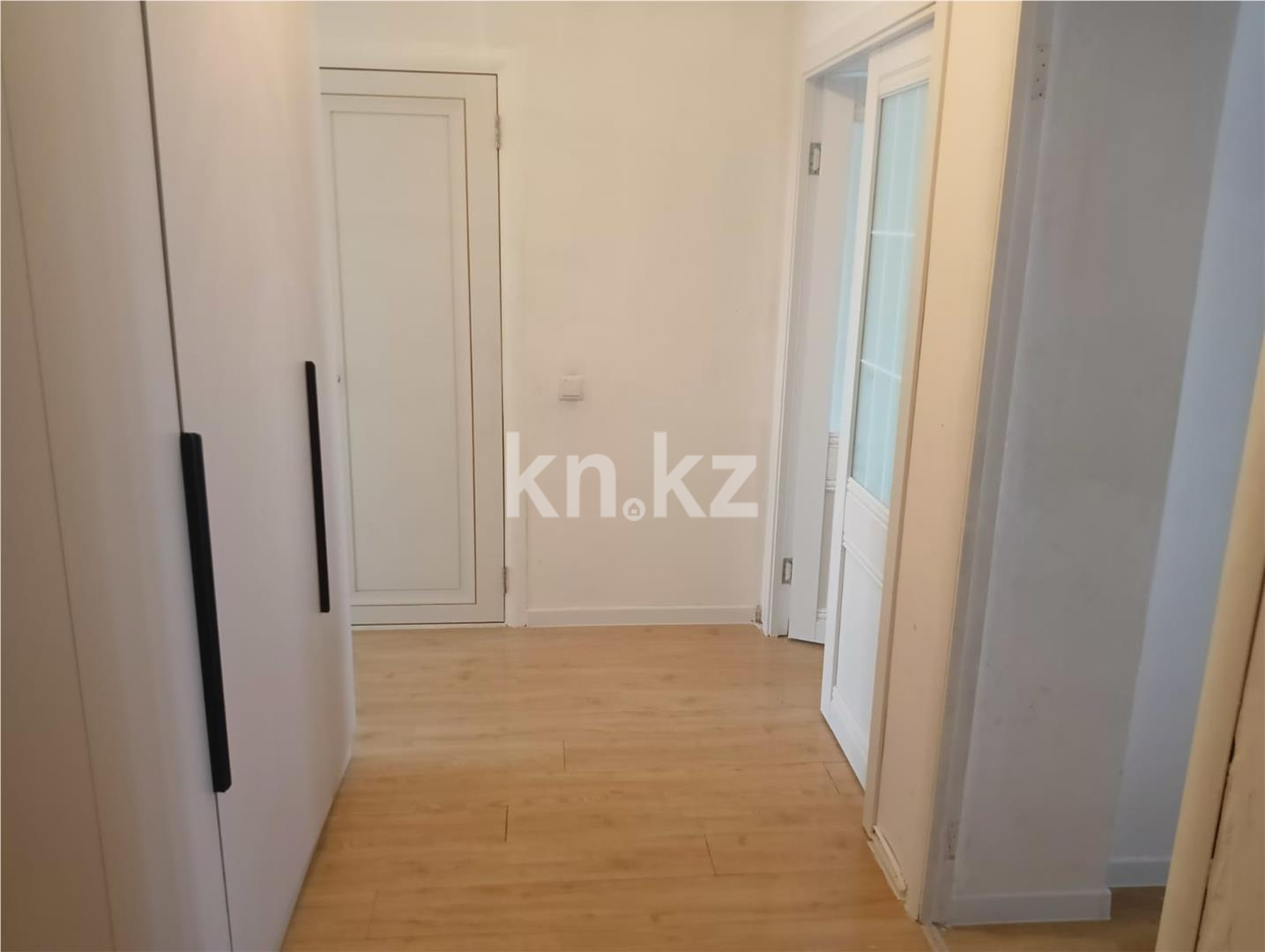 Продажа 2-комнатной квартиры, 60 м², ул. Иманова в Астане - фото 4