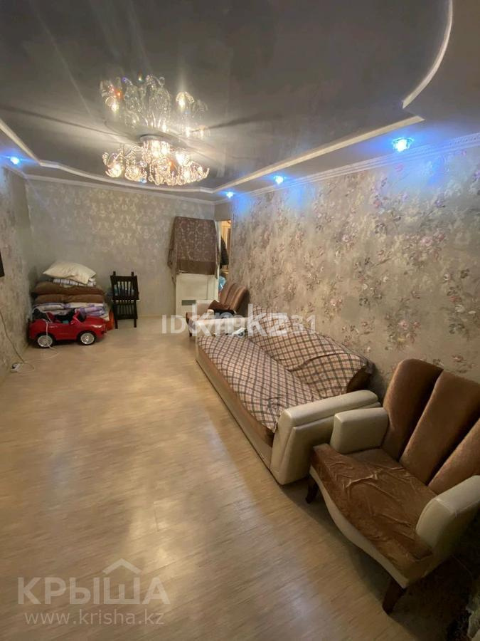 Продажа 4-комнатной квартиры, 80 м², пр. Строителей в Караганде - фото 2