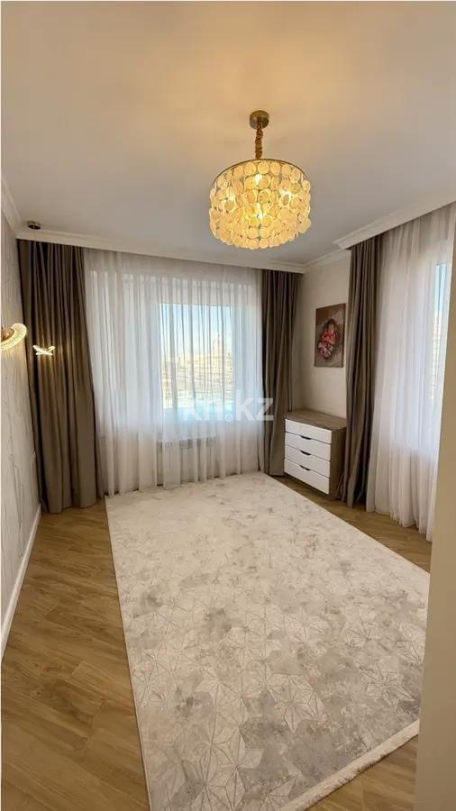 Продажа 3-комнатной квартиры, 85 м², ул. Хусейна бен Талала, дом  28 в Астане - фото 2