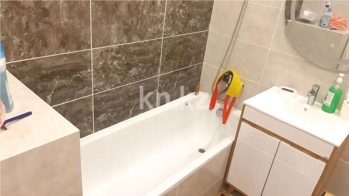 Продажа 1-комнатной квартиры, 47 м², пр. Аль-Фараби, дом  11/1 в Астане - фото 5