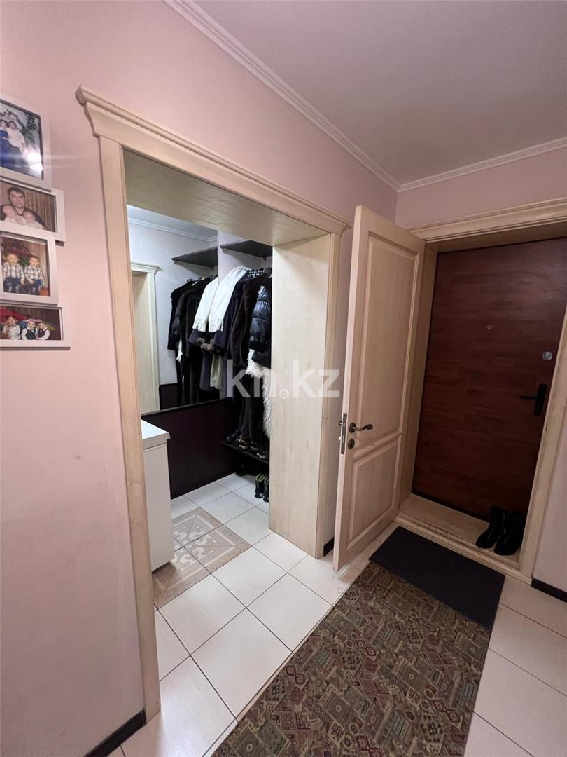 Продажа 3-комнатной квартиры, 68 м², пр. Шахтеров, дом  31 в Караганде - фото 19