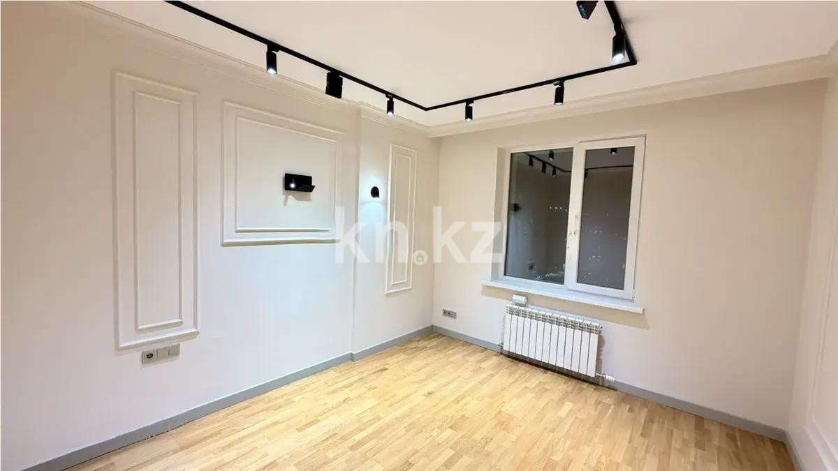 Продажа 3-комнатной квартиры, 38.9 м², ул. Туркестан, дом  28а в Астане - фото 2