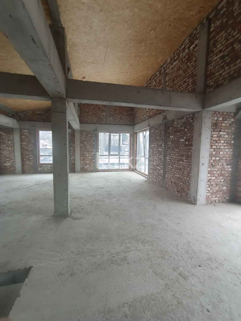 Продажа 6-комнатного дома, 320 м², ул. Мангистауская в Алматы - фото 13