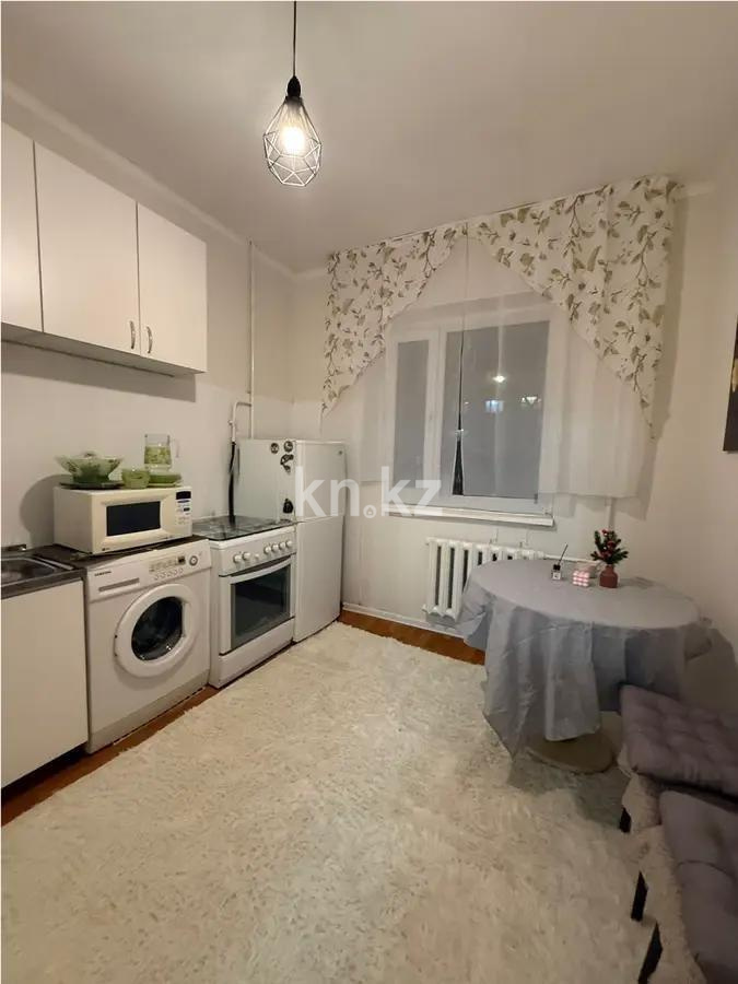 Продажа 1-комнатной квартиры, 40 м², 10 мкр., дом  2А в Алматы - фото 2