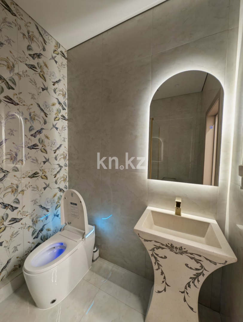 Продажа 2-комнатной квартиры, 80.3 м² в Уральске - фото 19