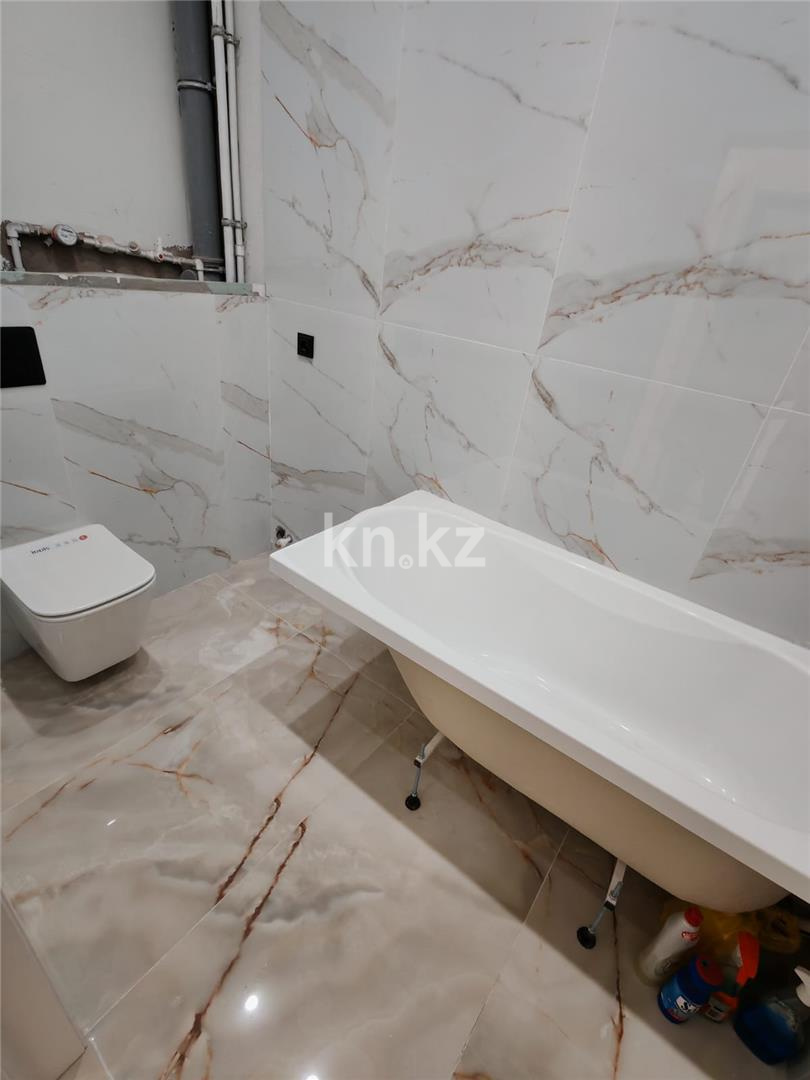 Продажа 2-комнатной квартиры, 43 м², 218 учетный квартал в Караганде - фото 7