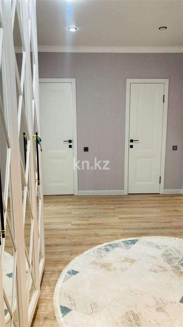 Продажа 3-комнатной квартиры, 84 м², ул. Сатыбалдина в Караганде - фото 20