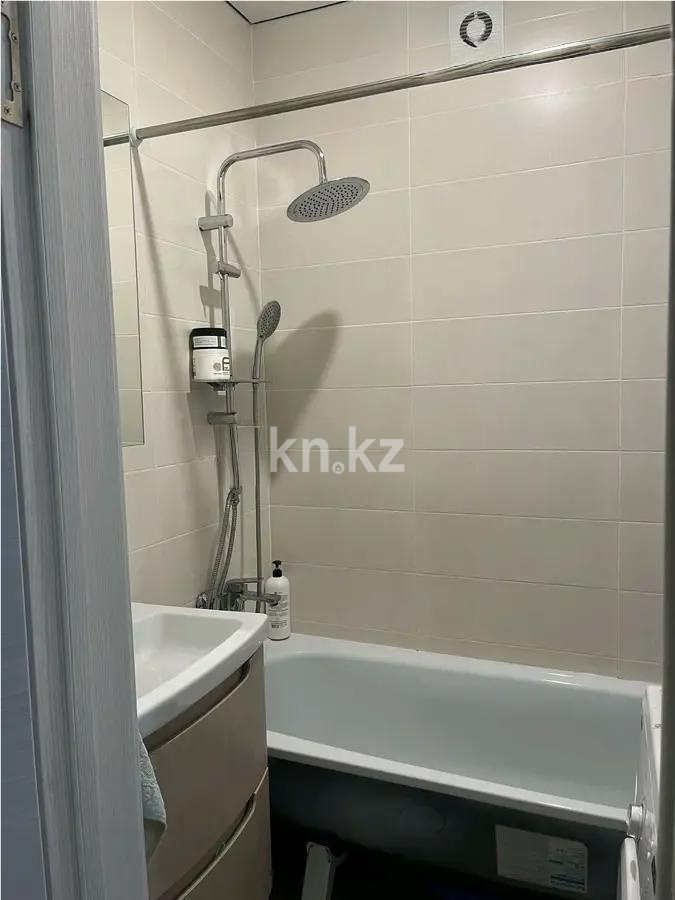 Продажа 2-комнатной квартиры, 53 м², ул. Сатыбалдина, дом  4/1 в Караганде - фото 4
