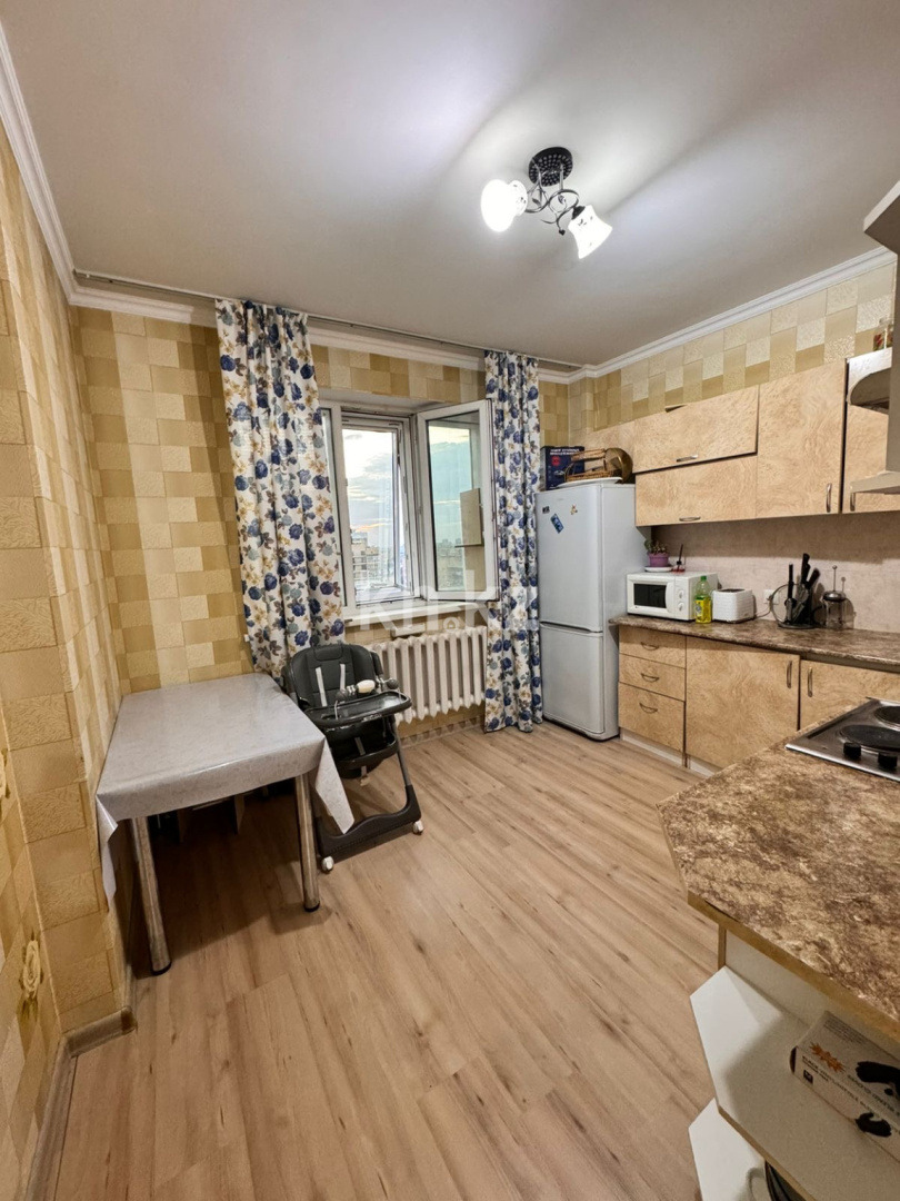 Аренда 1-комнатной квартиры, 39 м², ул. Сейфуллина, дом  41 в Астане