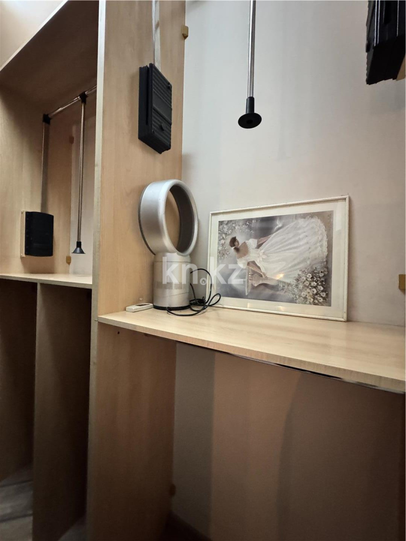 Продажа 3-комнатной квартиры, 66.2 м², ул. Абая, дом  26 в Караганде - фото 11