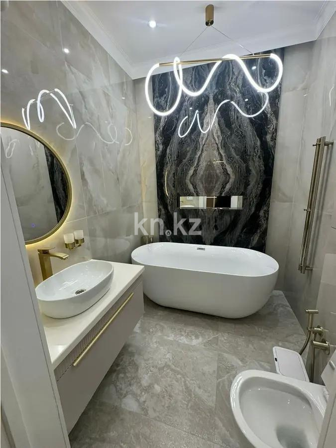 Продажа 3-комнатной квартиры, 123.6 м², ул. Кунаева, дом  5 в Астане - фото 5