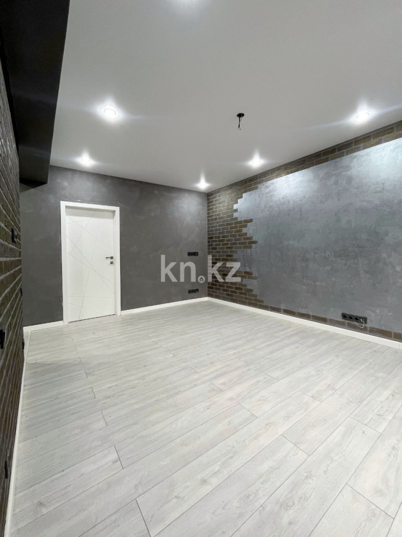 Продажа 2-комнатной квартиры, 57.7 м² в Алматы - фото 2