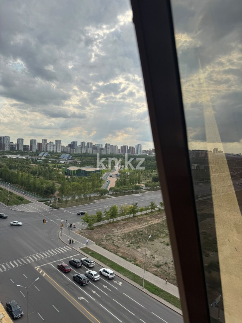 Продажа 3-комнатной квартиры, 102 м² в Астане - фото 2