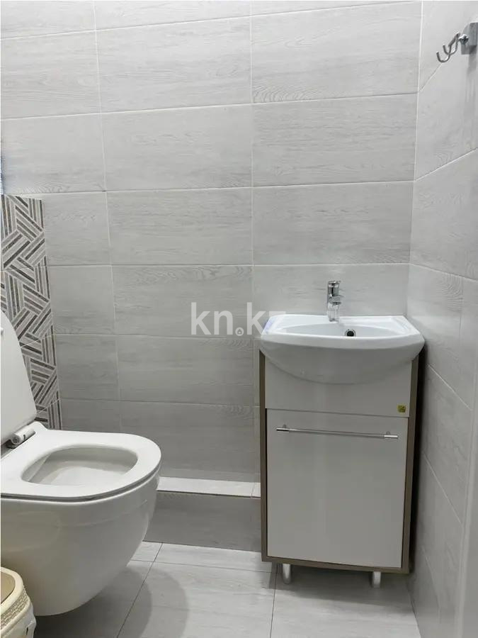 Продажа 2-комнатной квартиры, 63 м², пр. Строителей в Караганде - фото 6