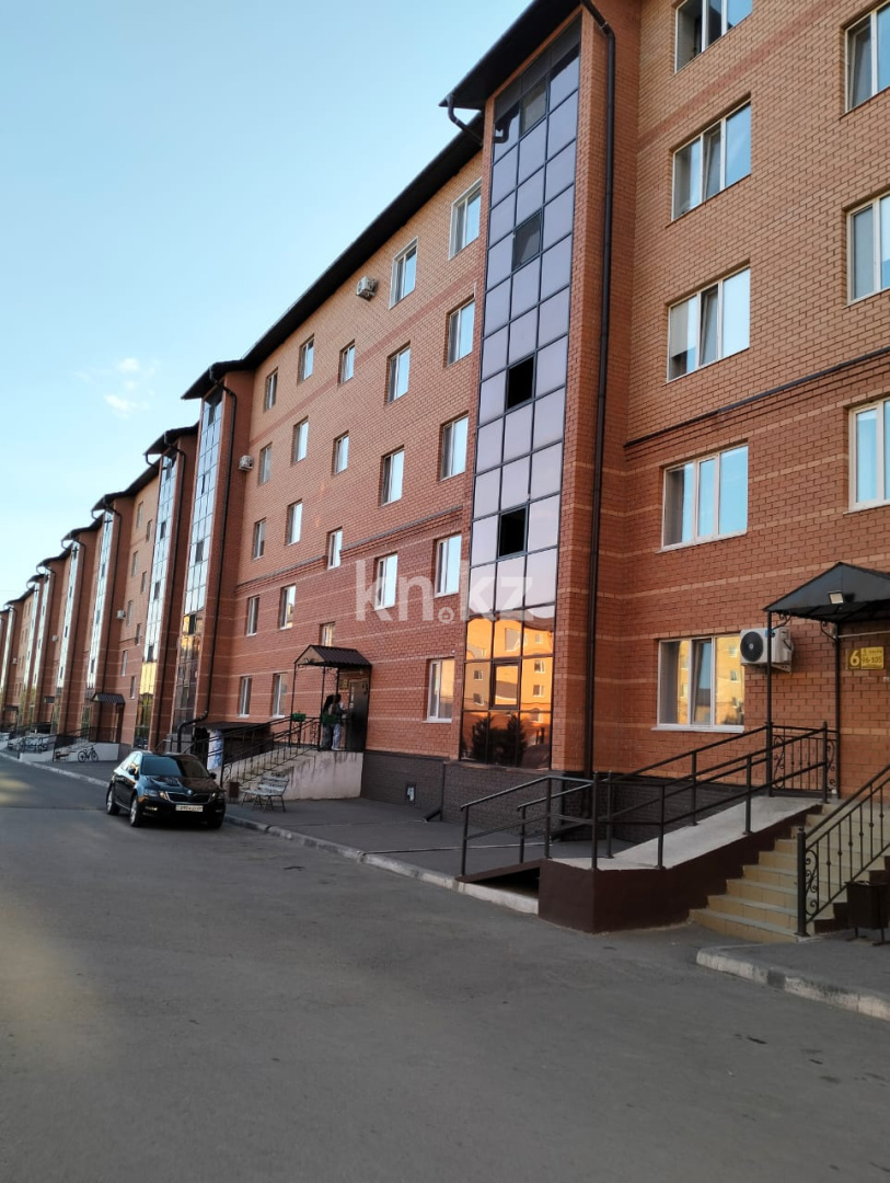 Продажа 2-комнатной квартиры, 60 м², ул. Муканова, дом  49/10 в Караганде