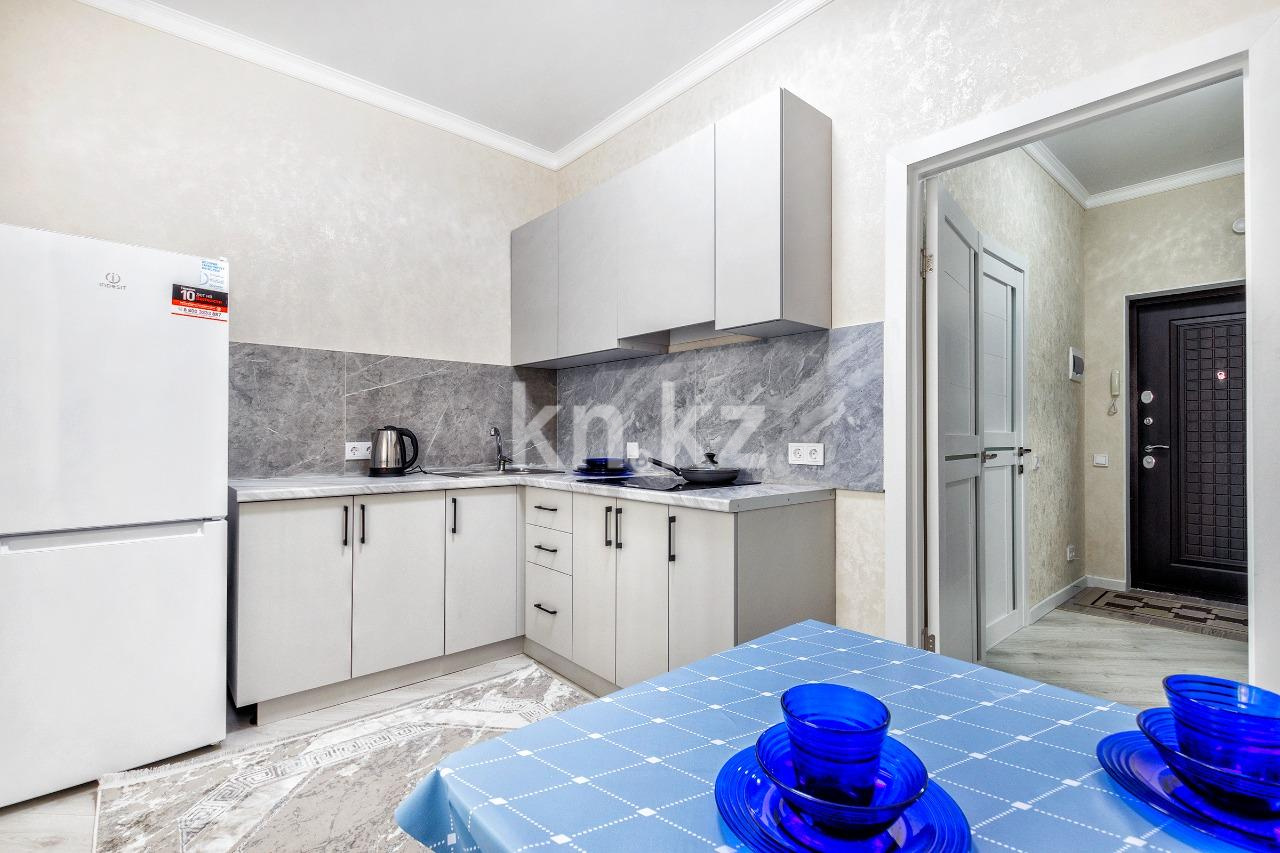 Аренда 1-комнатной квартиры посуточно, 50 м², пр. Кабанбай батыра, дом  29/2 - ул. Сыганак в Астане - фото 7