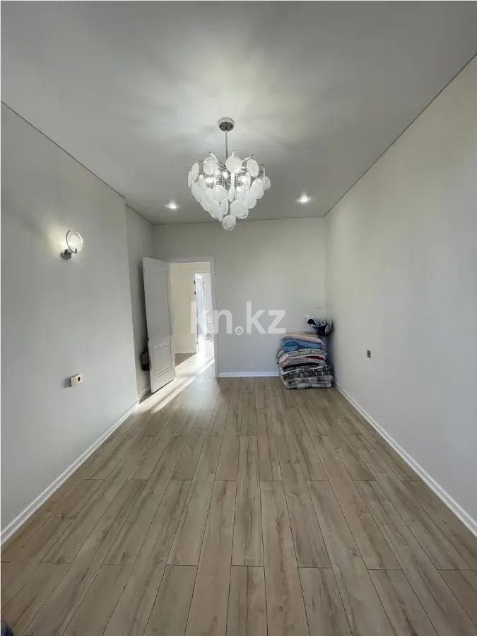 Продажа 4-комнатной квартиры, 90 м², пр. Туран, дом  52/2 в Астане - фото 4