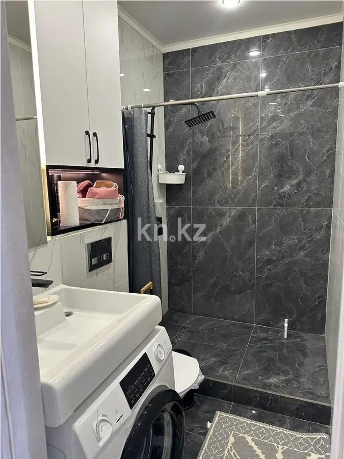 Продажа 2-комнатной квартиры, 51 м², ул. Толе би, дом  189/3 в Алматы - фото 3