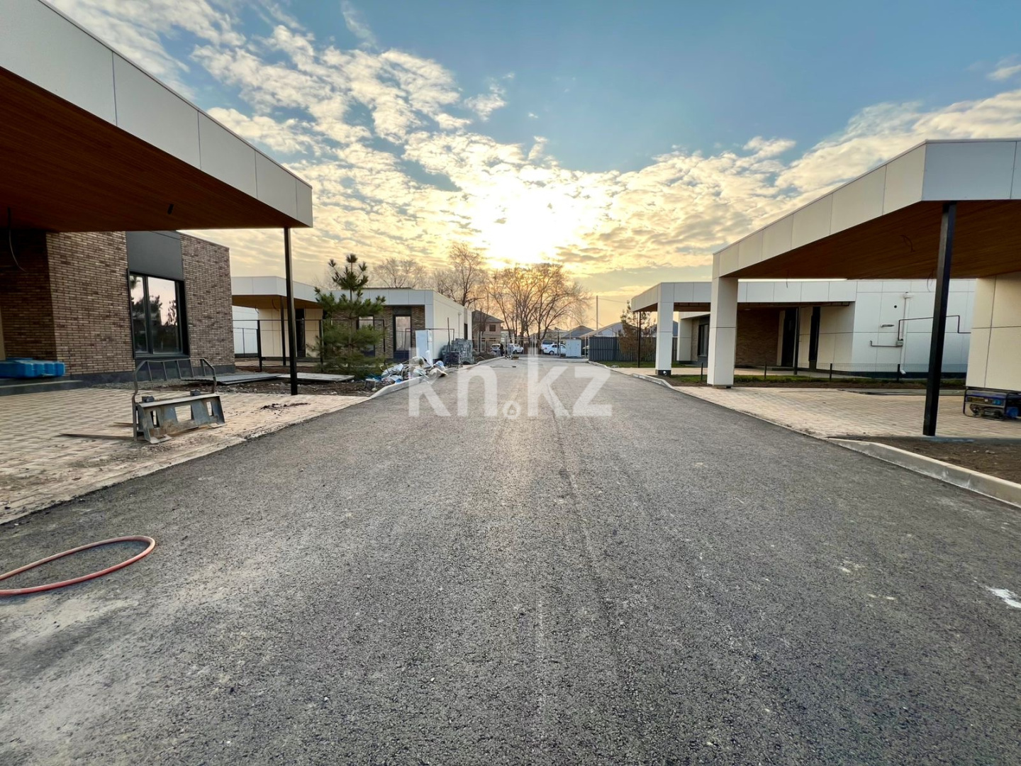 Продажа 3-комнатного дома, 201 м², ул. Новостройка в Алматы - фото 16