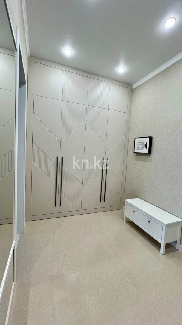 Аренда 1-комнатной квартиры посуточно, 50 м², ул. Бокейхана, дом  24 - пр. Мангилик Ел в Астане - фото 4