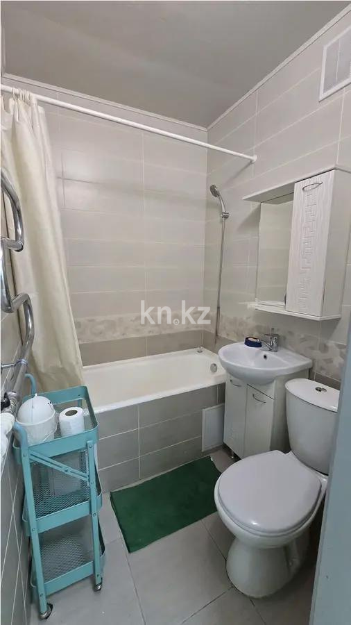 Продажа 2-комнатной квартиры, 45 м², пр. Абая, дом  20/17 в Алматы - фото 3