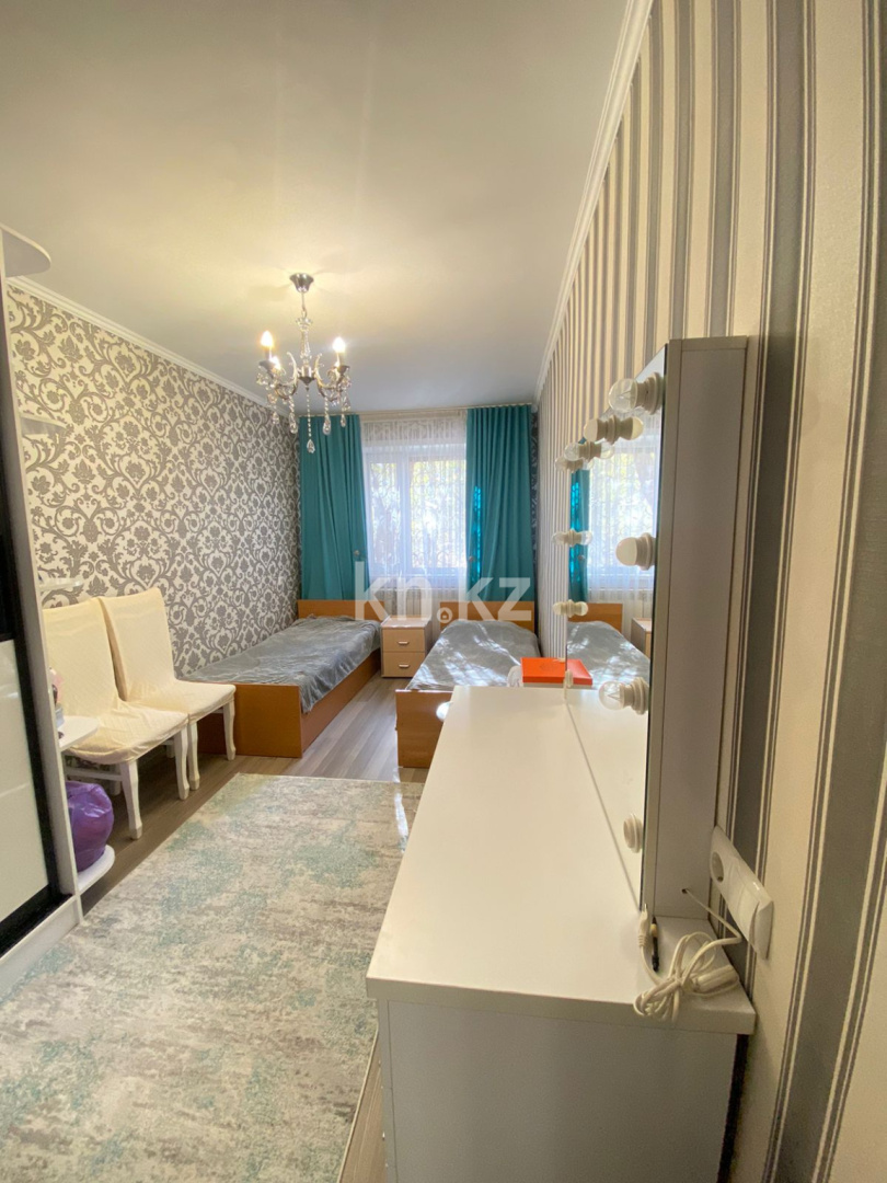 Продажа 4-комнатной квартиры, 76 м², ул. Муканова, дом  32 в Караганде - фото 8