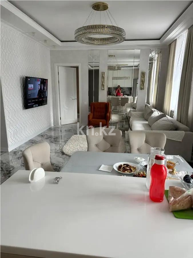 Продажа 4-комнатной квартиры, 96 м², ул. Жошы хана, дом  27 в Астане