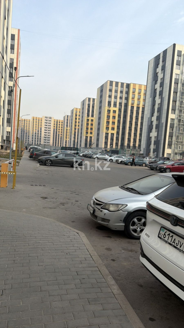 Продажа 1-комнатной квартиры, 45.85 м², мкр. Дарабоз, дом  100 - Ул. Момышулы и Рыскулова в Алматы - фото 2