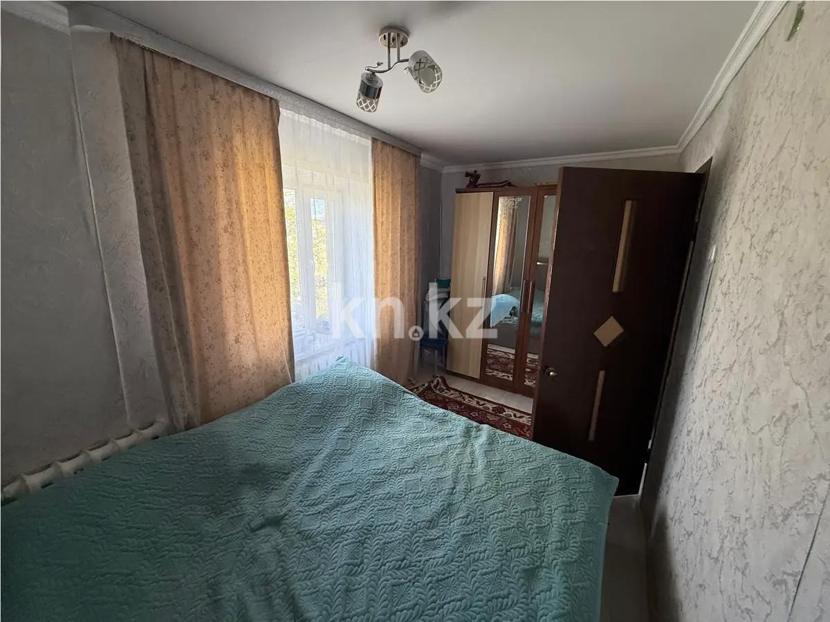 Продажа 3-комнатной квартиры, 50 м², мкр-н 21, дом  16 в Караганде - фото 2