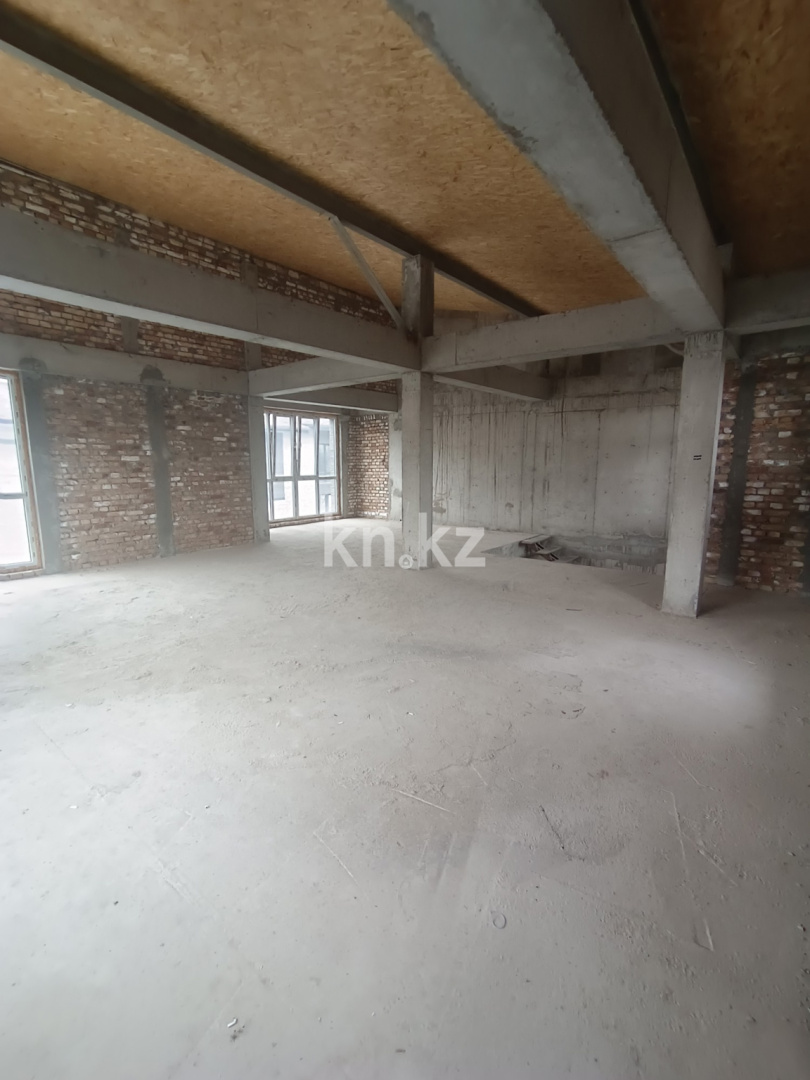 Продажа 6-комнатного дома, 320 м², ул. Мангистауская в Алматы - фото 16