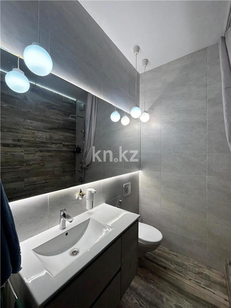 Продажа 3-комнатной квартиры, 95 м², ул. Муканова в Караганде - фото 9