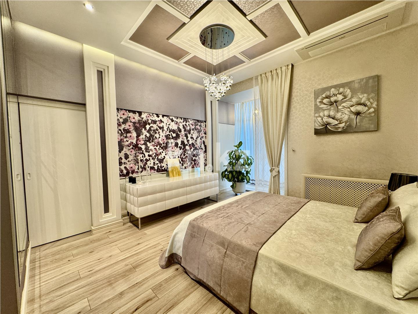 Продажа 4-комнатной квартиры, 198 м², ул. Ботаническая, дом  12/12 в Караганде - фото 25