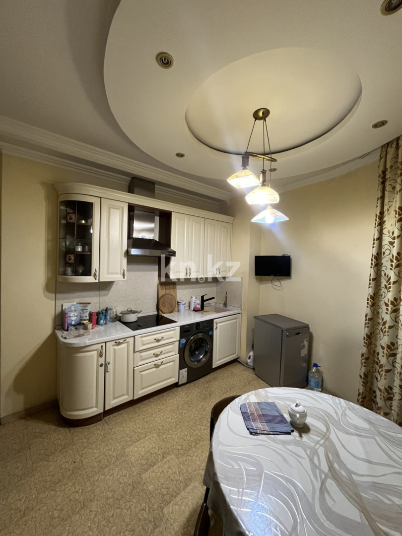 Продажа 3-комнатной квартиры, 122 м², Каныша Сатпаева в Алматы - фото 2