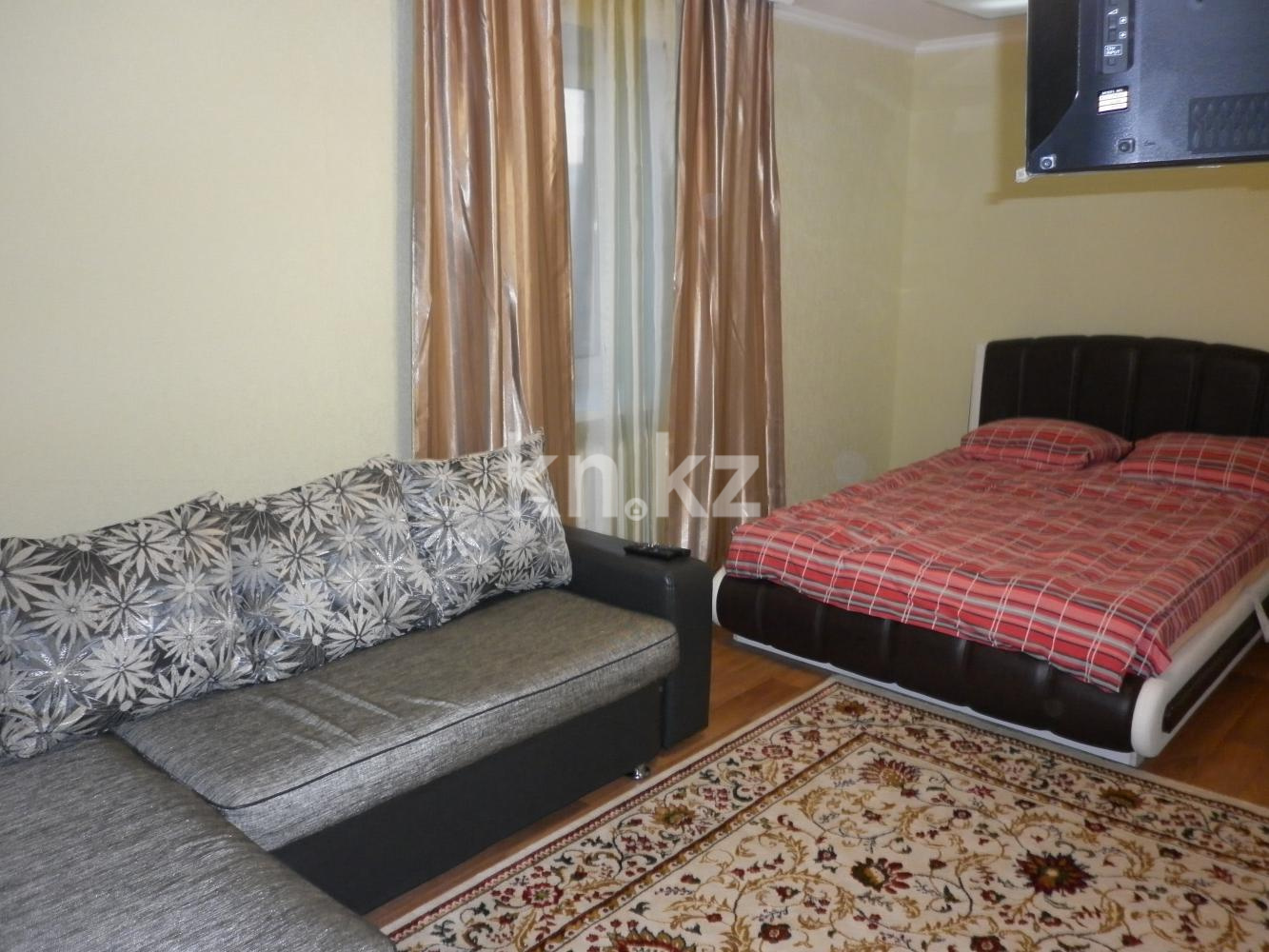 Аренда 1-комнатной квартиры посуточно, 33 м², ул. Ерубаева, дом  48 в Караганде - фото 2