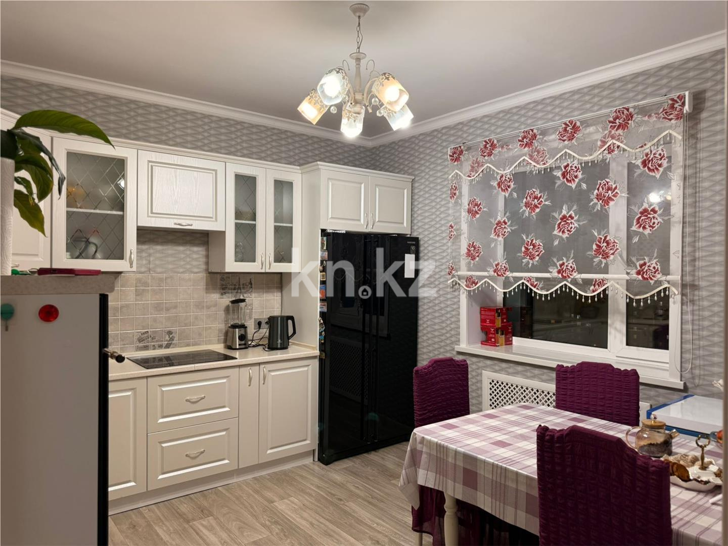 Продажа 3-комнатной квартиры, 82 м² в Караганде