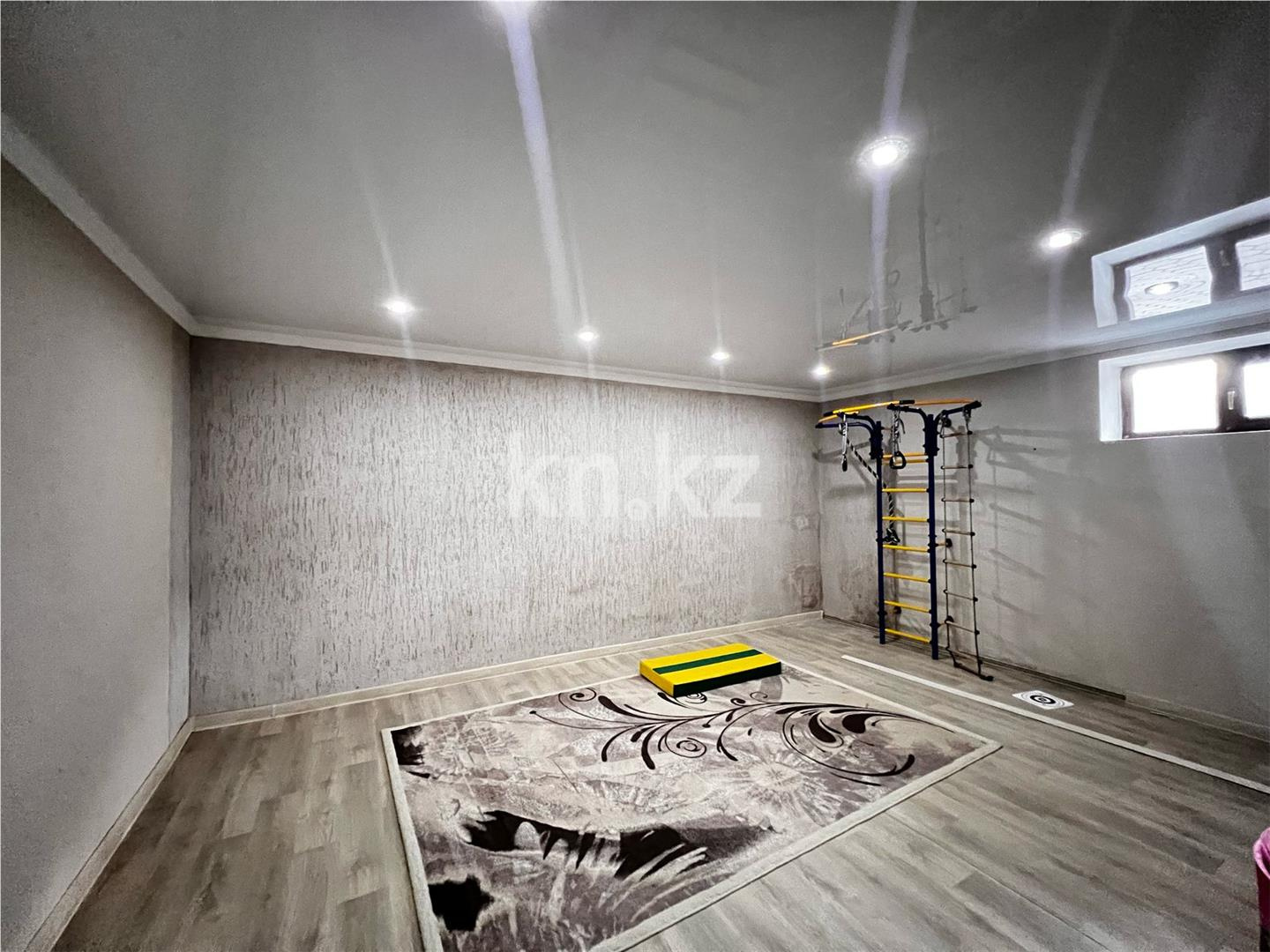 Продажа 7-комнатного дома, 320 м², ул. Кабжанова в Караганде - фото 27