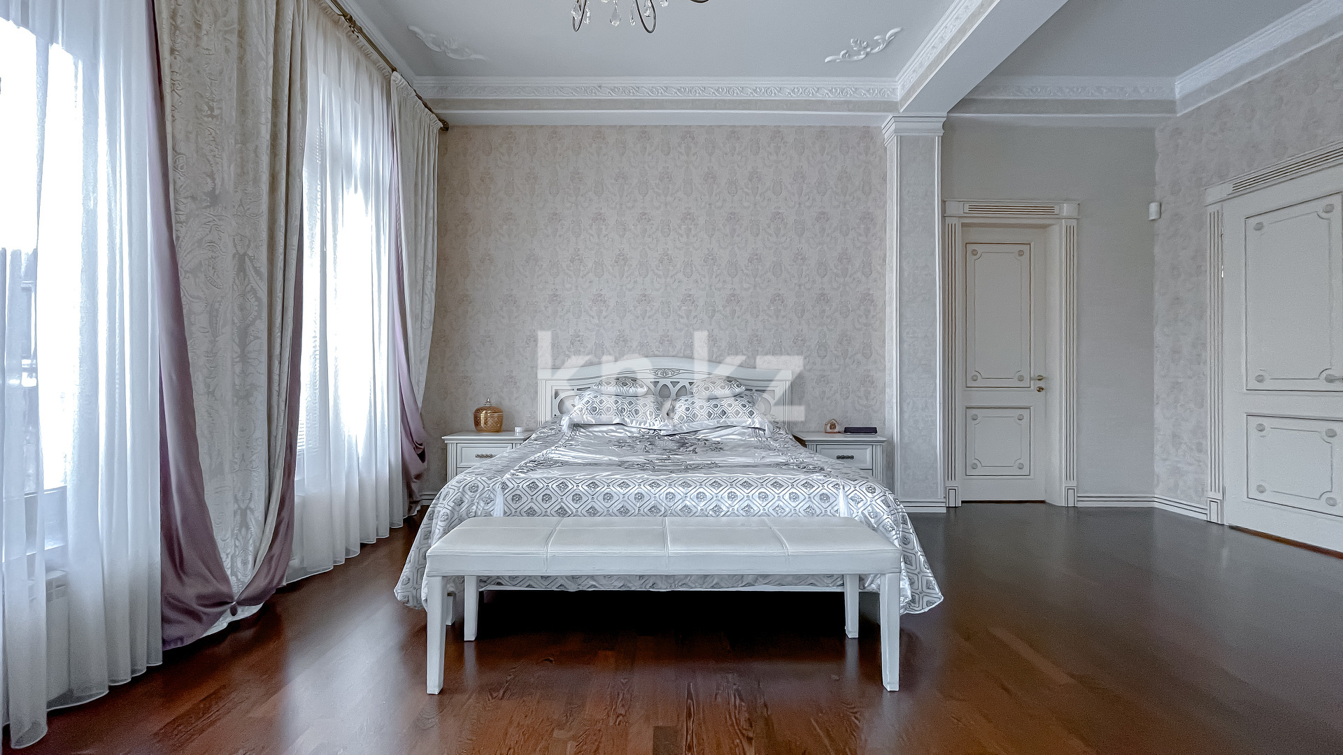 Продажа 6-комнатного дома, 375 м² в Алматы - фото 27