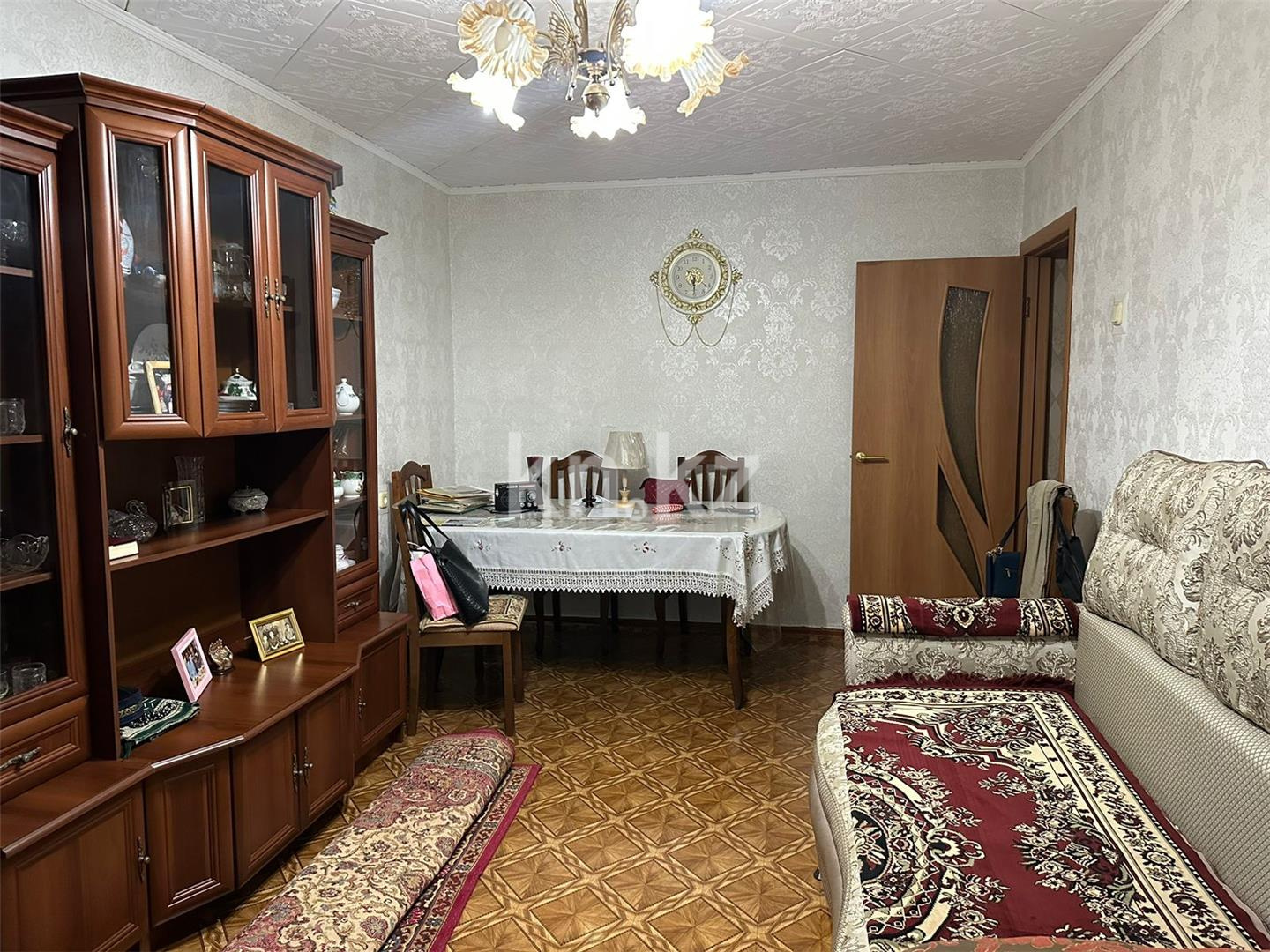 Продажа 2-комнатной квартиры, 43 м², мкр-н 15 в Караганде - фото 2