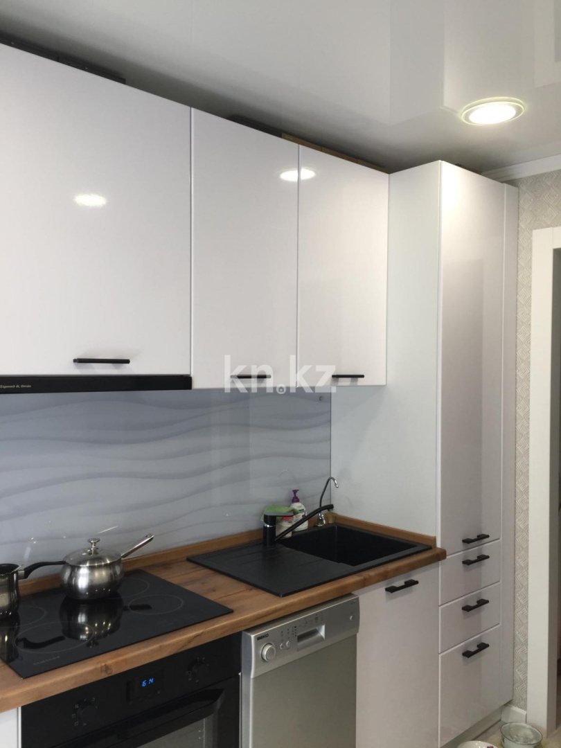 Аренда 3-комнатной квартиры посуточно, 78 м², ул. Набережная Славского, дом  48 в Усть-Каменогорске