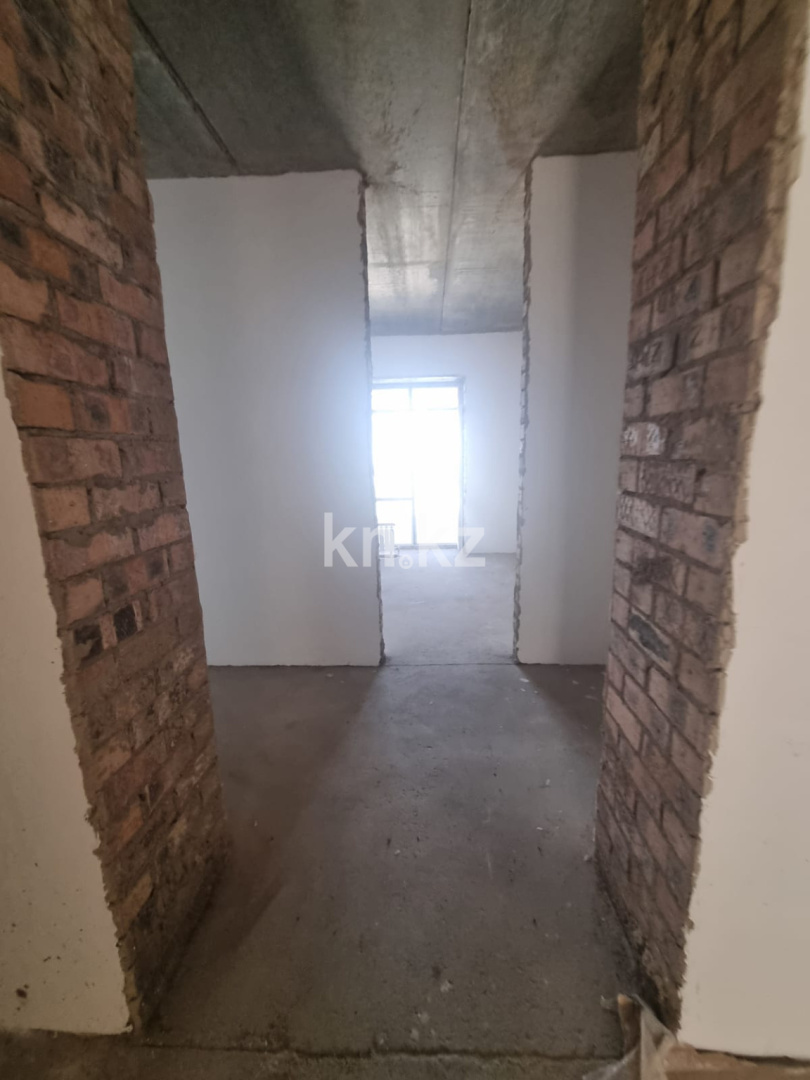 Продажа 4-комнатной квартиры, 102.8 м² в Астане - фото 5