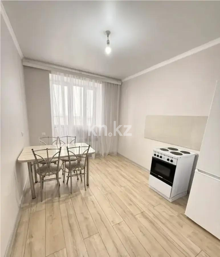 Продажа 1-комнатной квартиры, 40 м², пр. Абылай хана, дом  54а в Астане - фото 2