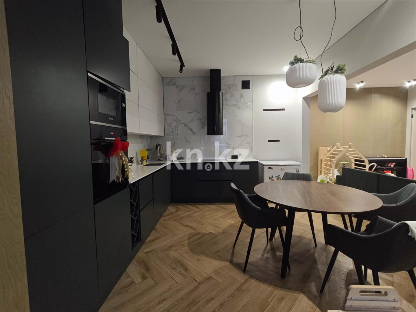 Продажа 2-комнатной квартиры, 76.2 м² в Астане - фото 3